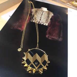 House of Harlow black long necklace locket pendant